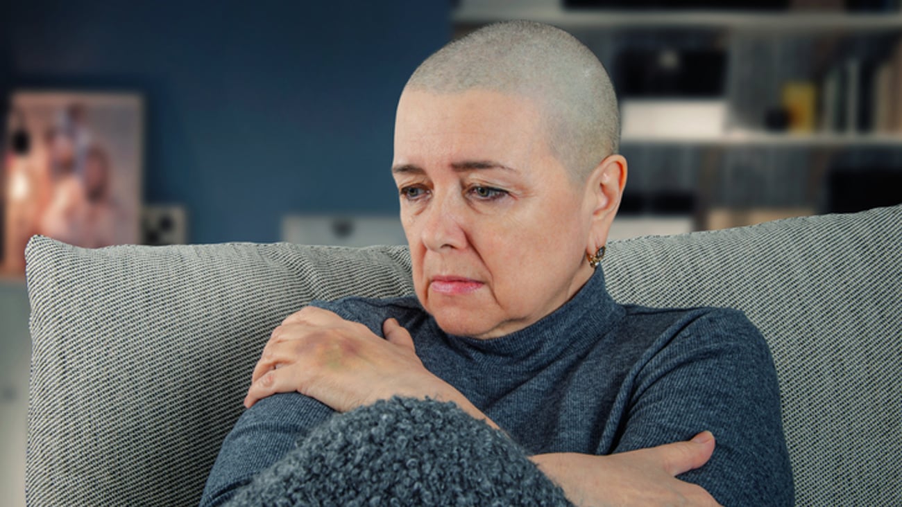 Une femme atteinte d'un cancer souffre de troubles cognitifs