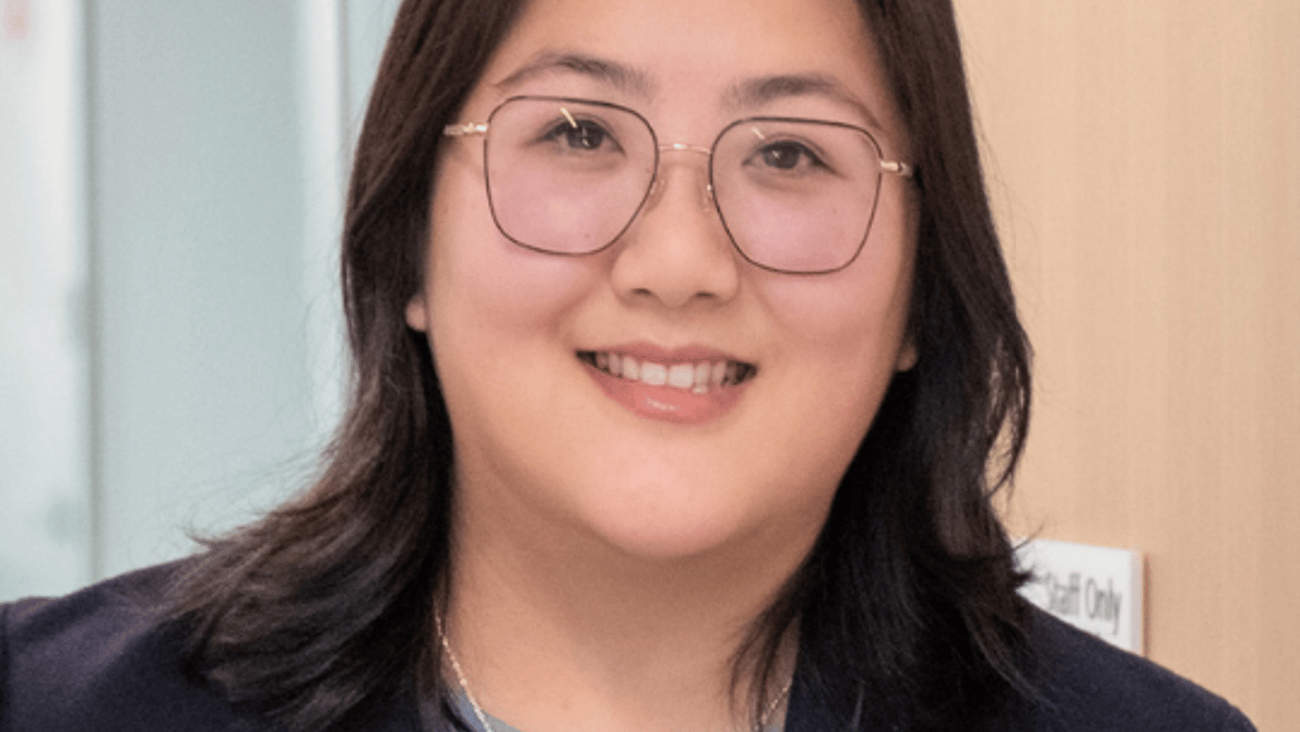 Clara Wong, professeure à temps plein et coordinatrice du programme de première année de technicien en pharmacie au Centennial College de Toronto.