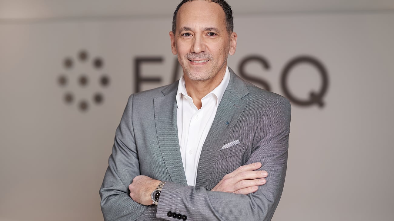 Dr Vincent Oliva