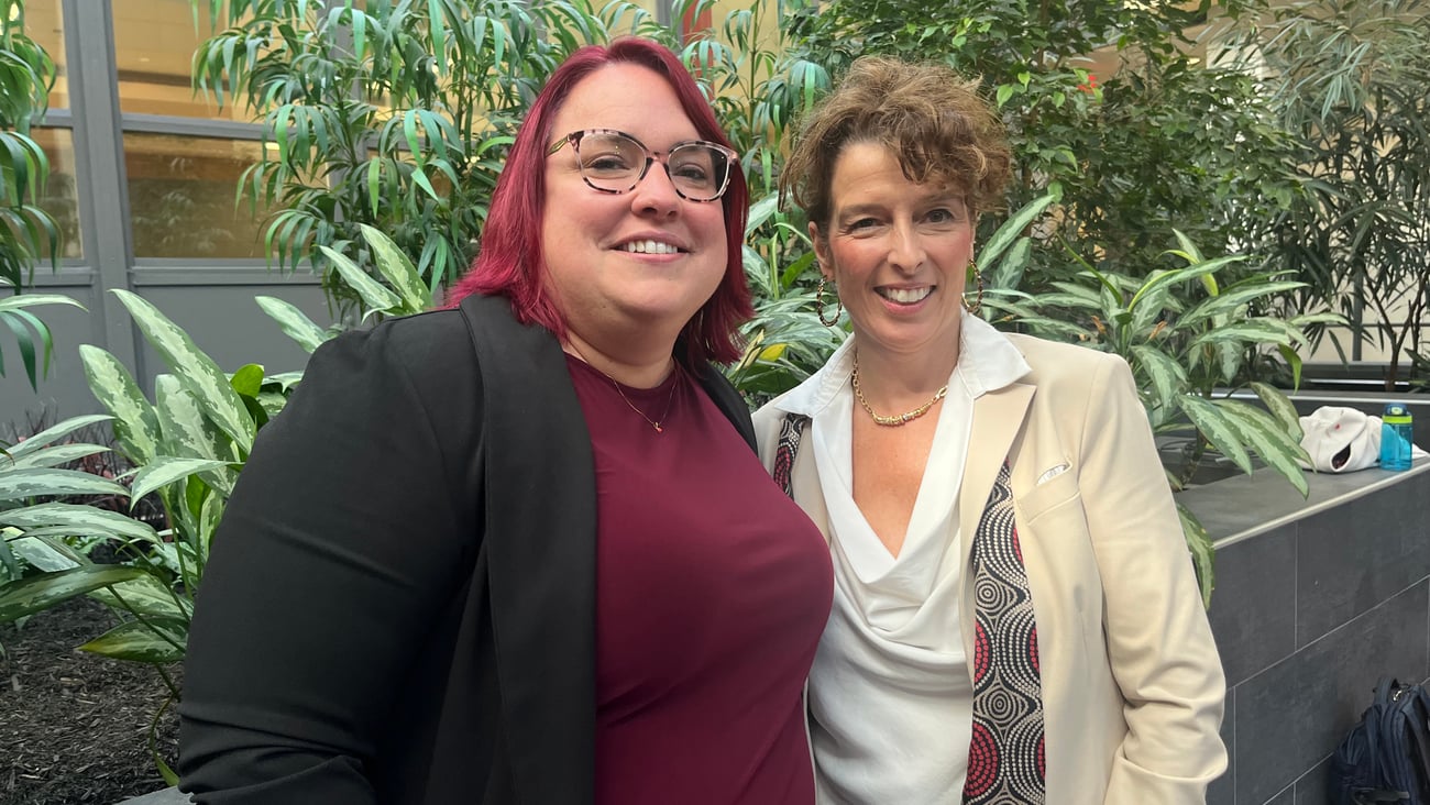 Jessica Deslauriers et Marie-France Demers, professeures de pharmacie à la Faculté de l'Université Laval. (crédit: courtoisie)