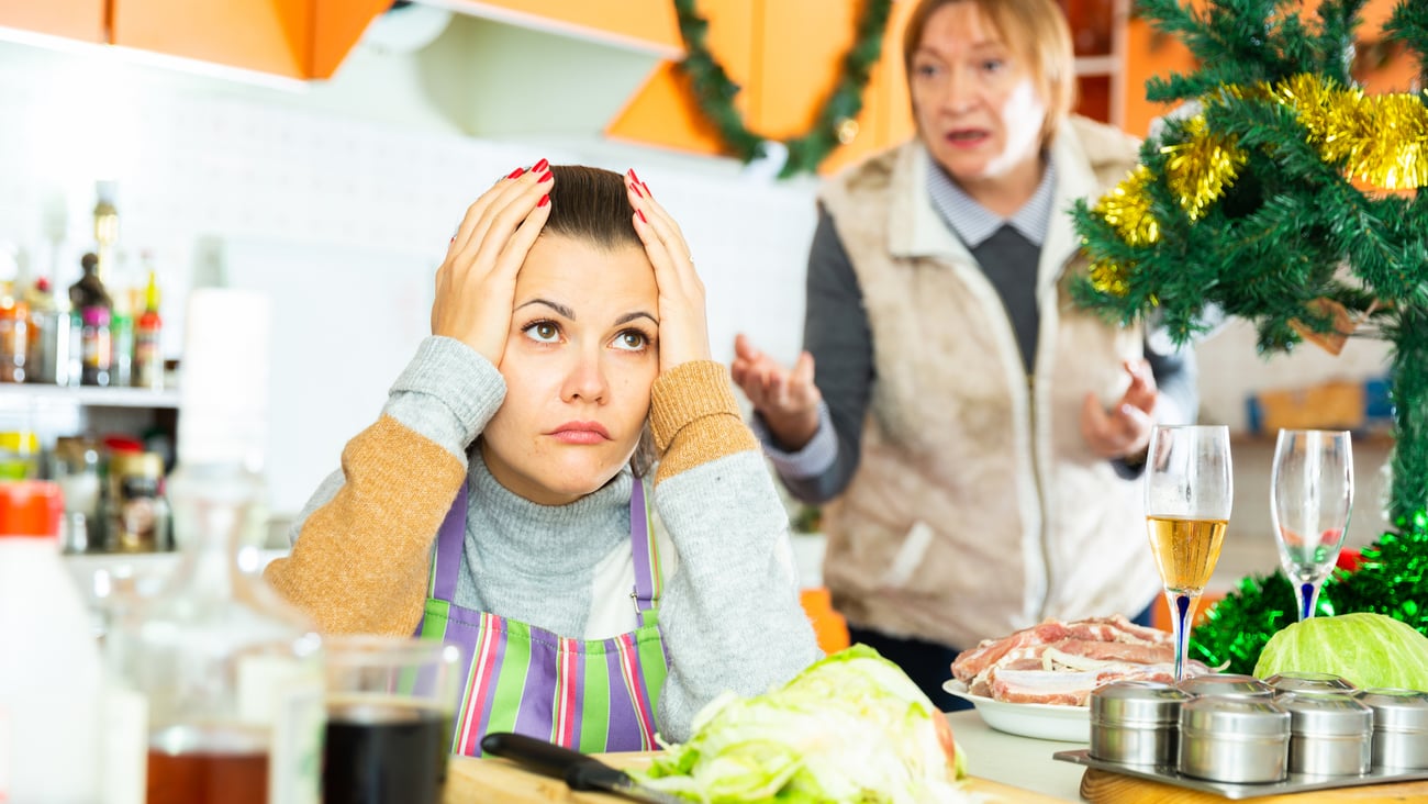 Conversation tendue durant le temps des fêtes. Crédit photo: JackF/ Getty Images