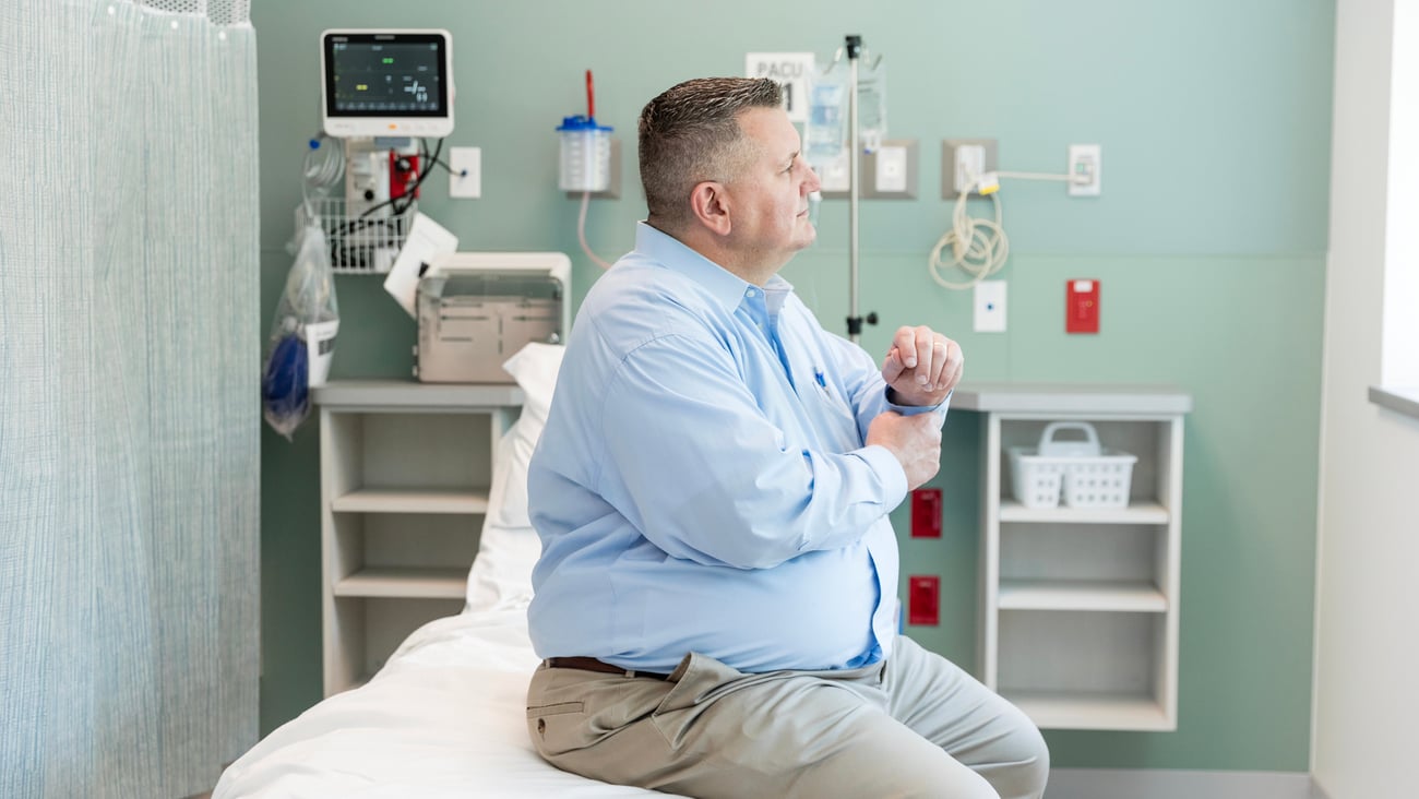 Un homme obèse dans une salle d'examen. Crédit photo: SDI Productions/ Getty Images