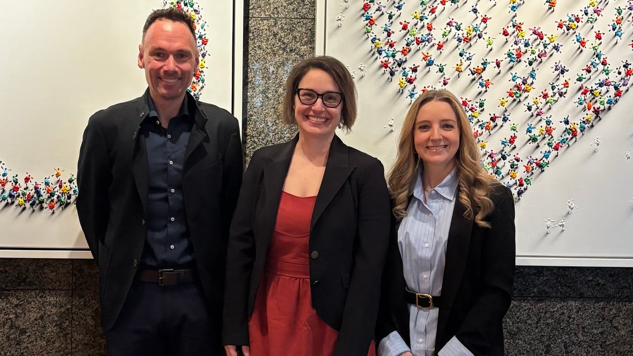De gauche à droite: Dr Todd Lee, Andrée-Anne Chevalier et Dre Emily McDonald.