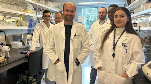 Le professeur Frédéric Veyrier et son équipe de l’Institut national de la recherche scientifique (INRS) (Groupe CNW/Institut National de la recherche scientifique (INRS))