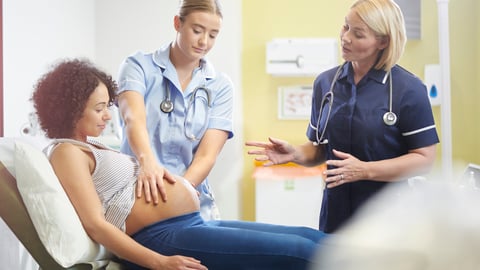 Résidente et patronne en médecine de famille