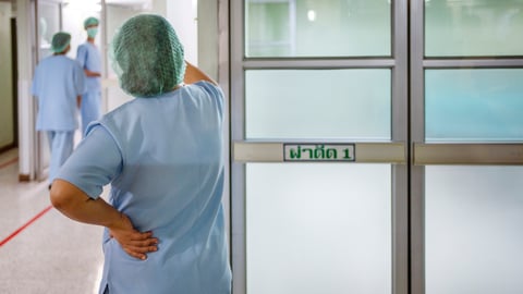 Une docteure qui attend. Crédit photo: Getty Images/NickyLloyd