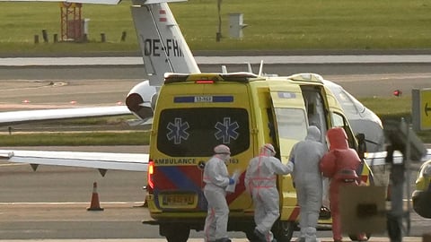 L'évacuation de passagers du bateau MV Hondius soupçonnés d'être infectés par le hantavirus, le 6 mai 2026. (Photo Lina Selg/AFP/Getty Images)