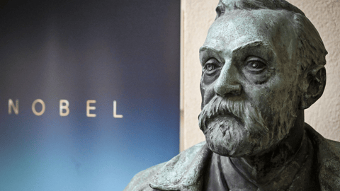 Un buste d'Alfred Nobel exposé à Stockholm, en Suède. (Photo Henrik Montgomery/TT News Agency/AP)