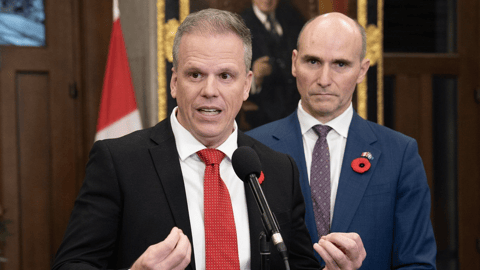 Le ministre de la Santé Mark Holland et Jean-Yves Duclos.