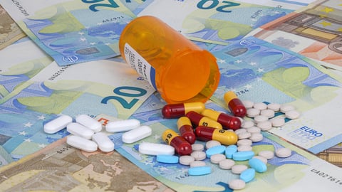 Médicaments sur des billets de 20 dollars