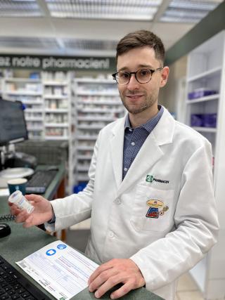 Le pharmacien communautaire Alexandre Chadi. Photo: Geoffrey Dirat